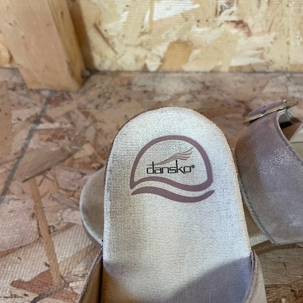 Dansko Slide Sandals Women 38 Taupe Metallic Leather Double Buckle Wedge